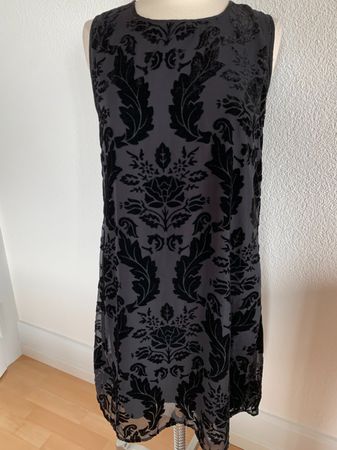 NILE Damen Kleid in Gr. S, Schwarz