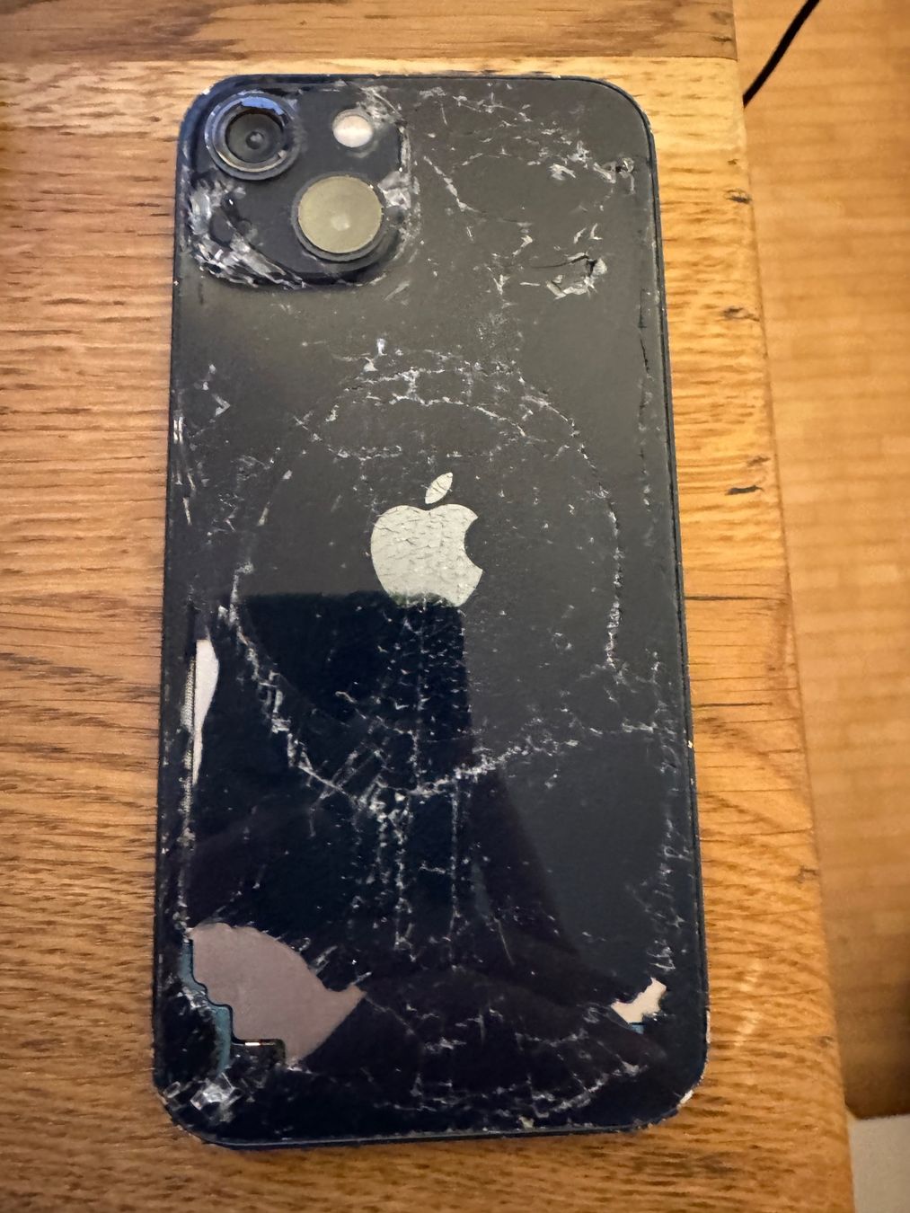 Apple Telefoni cellulari / Smartphones: iPhone 13  128GB – Difettoso da Adliswil venduto da Busys 1