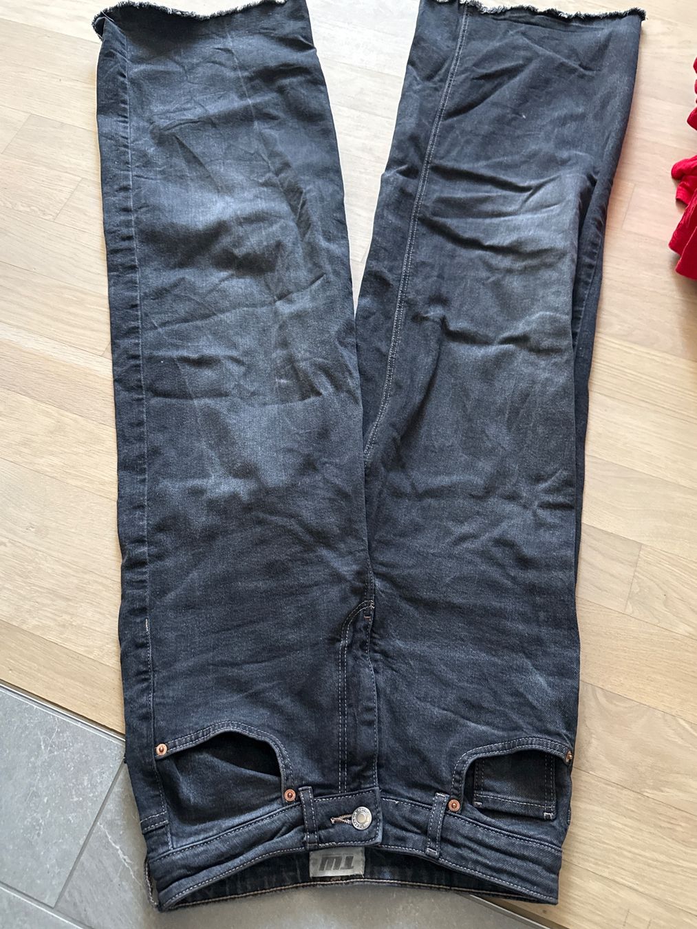Pantaloni: moderne Damen Jeans  S – Usato da Amriswil venduto da used2use 1
