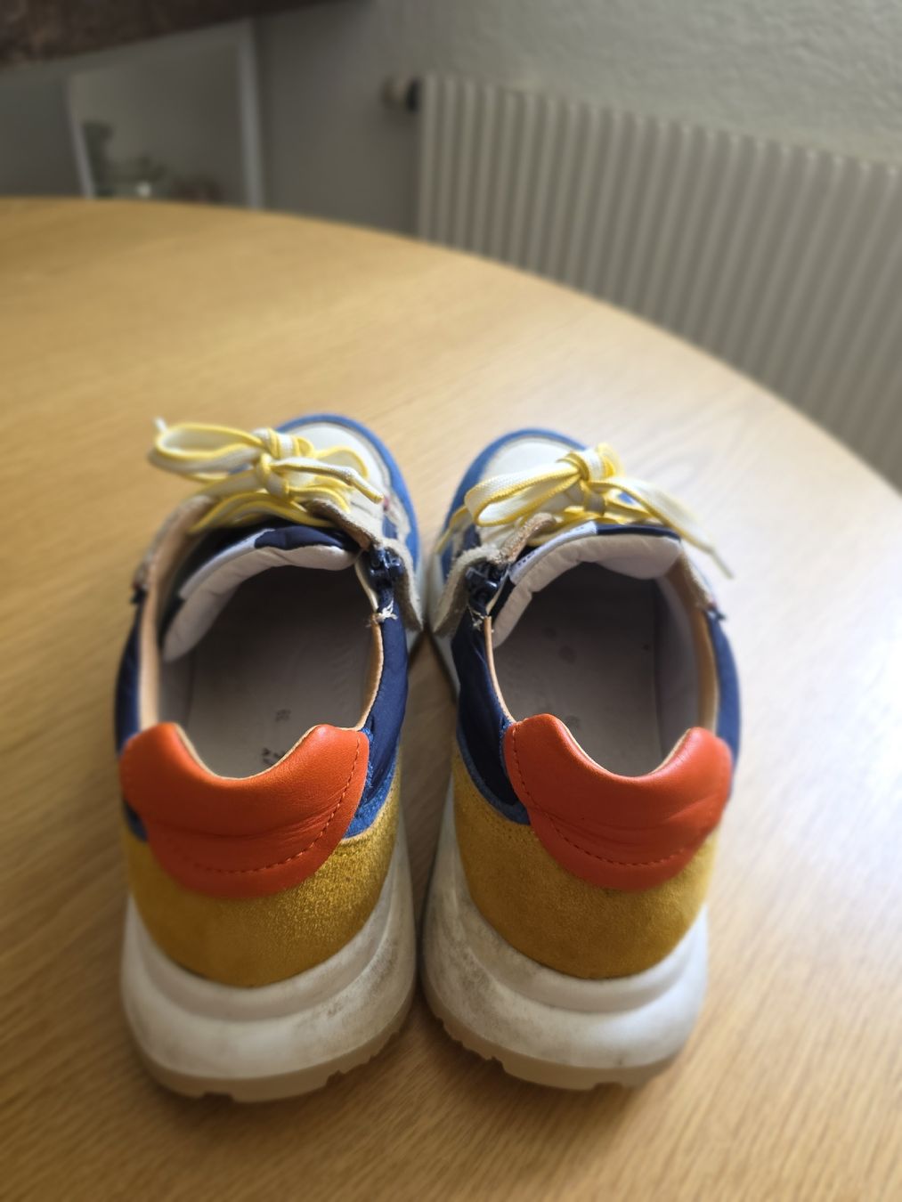 Scarpe da uomo: Sneakers Gr 39 Unisex – Usato da Interlaken venduto da NataliiaS 3