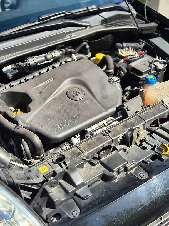 Autos: Fiat Punto 1.4 Tjet Expertisé 2006 – D'occasion à Renens VD par oluapban 4