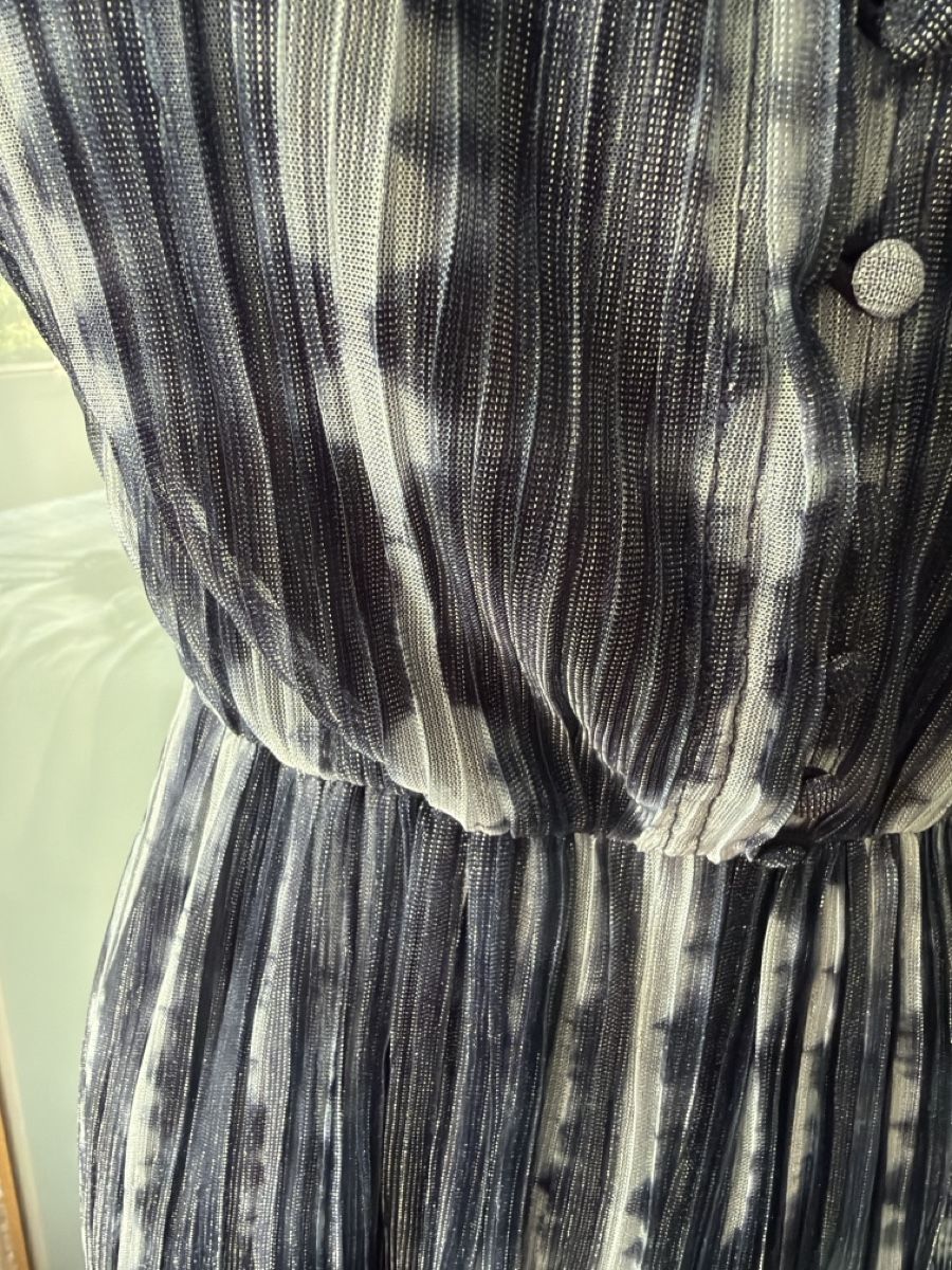 Kookai Kleider: Robe Kookai taille 38 – Gebraucht aus lausanne von annec777 1