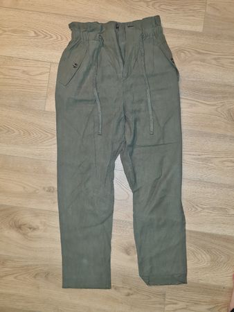 High Waist Karottenhose Gr. 38 Khaki