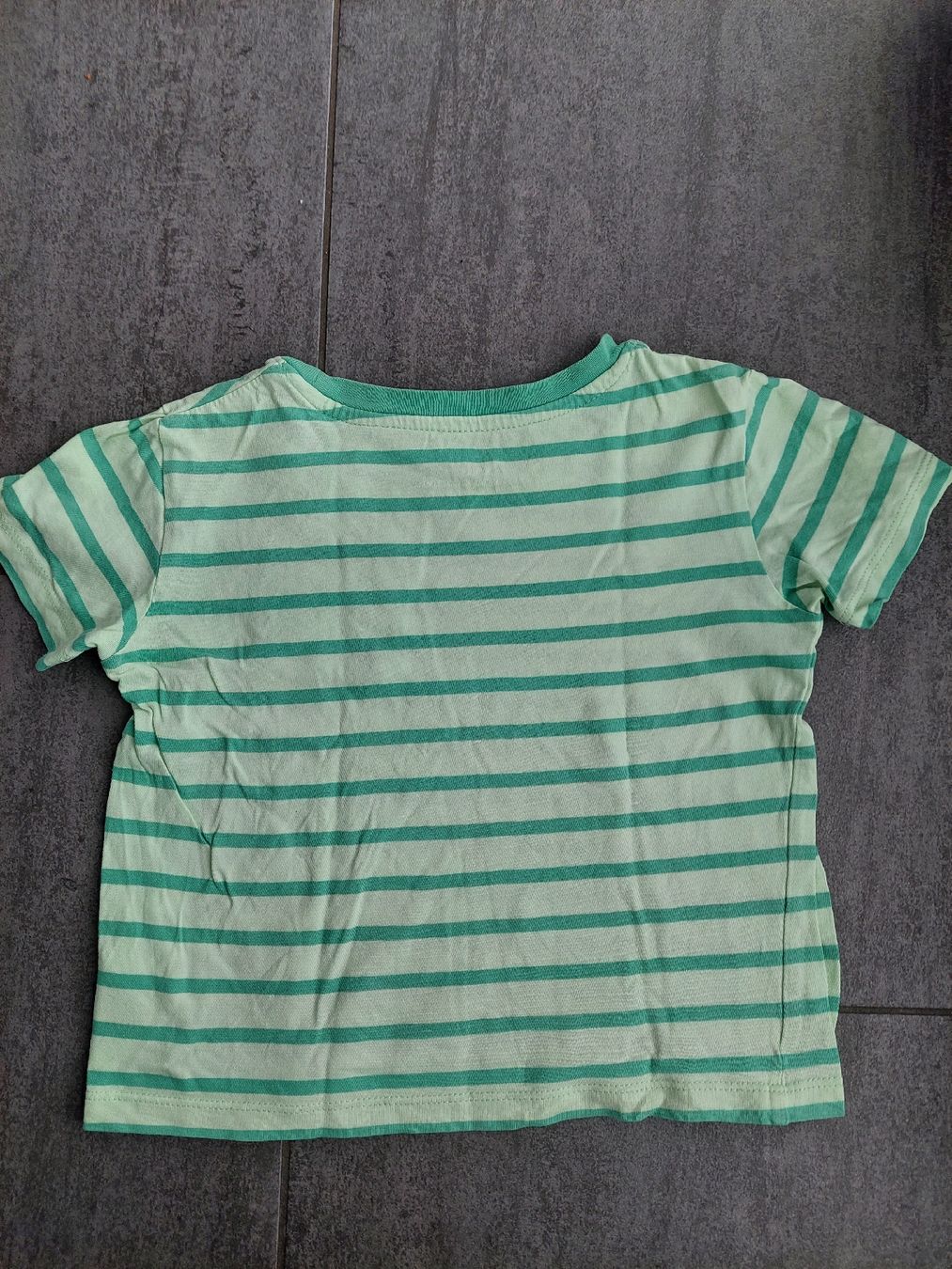 H&M Hemden, T-Shirts & Polos: H&M T-Shirt, gestreift, Gr. 98/104 – Gebraucht aus Hüntwangen von ManuM2014 2