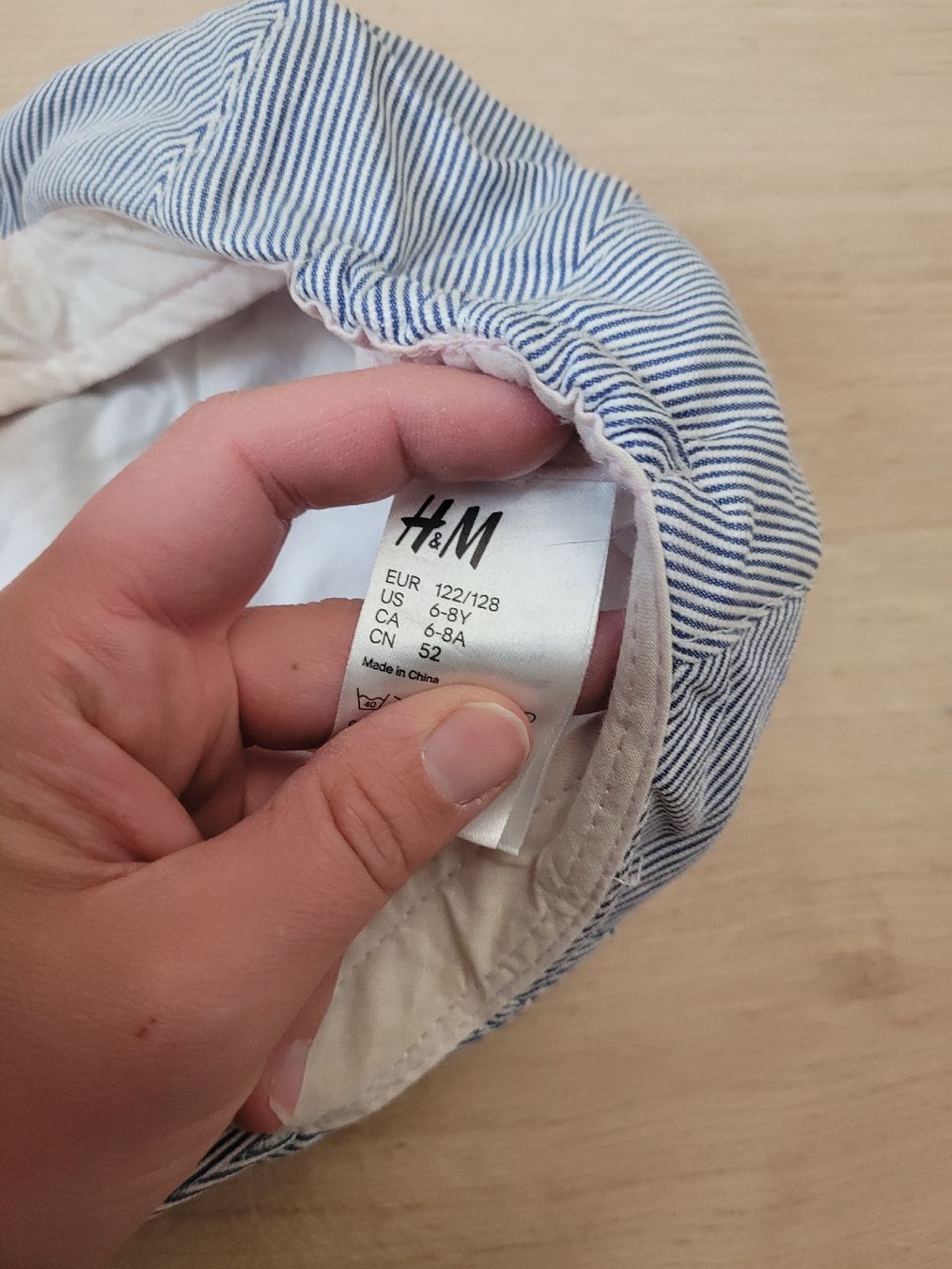 Altro abbigliamento per bambino: Hut Gr. 122/128 – Usato da Lupsingen venduto da sta_wgg5 4