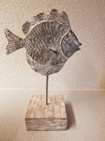 Fisch auf Holzsockel Figur Dekofisch Dekoartikel