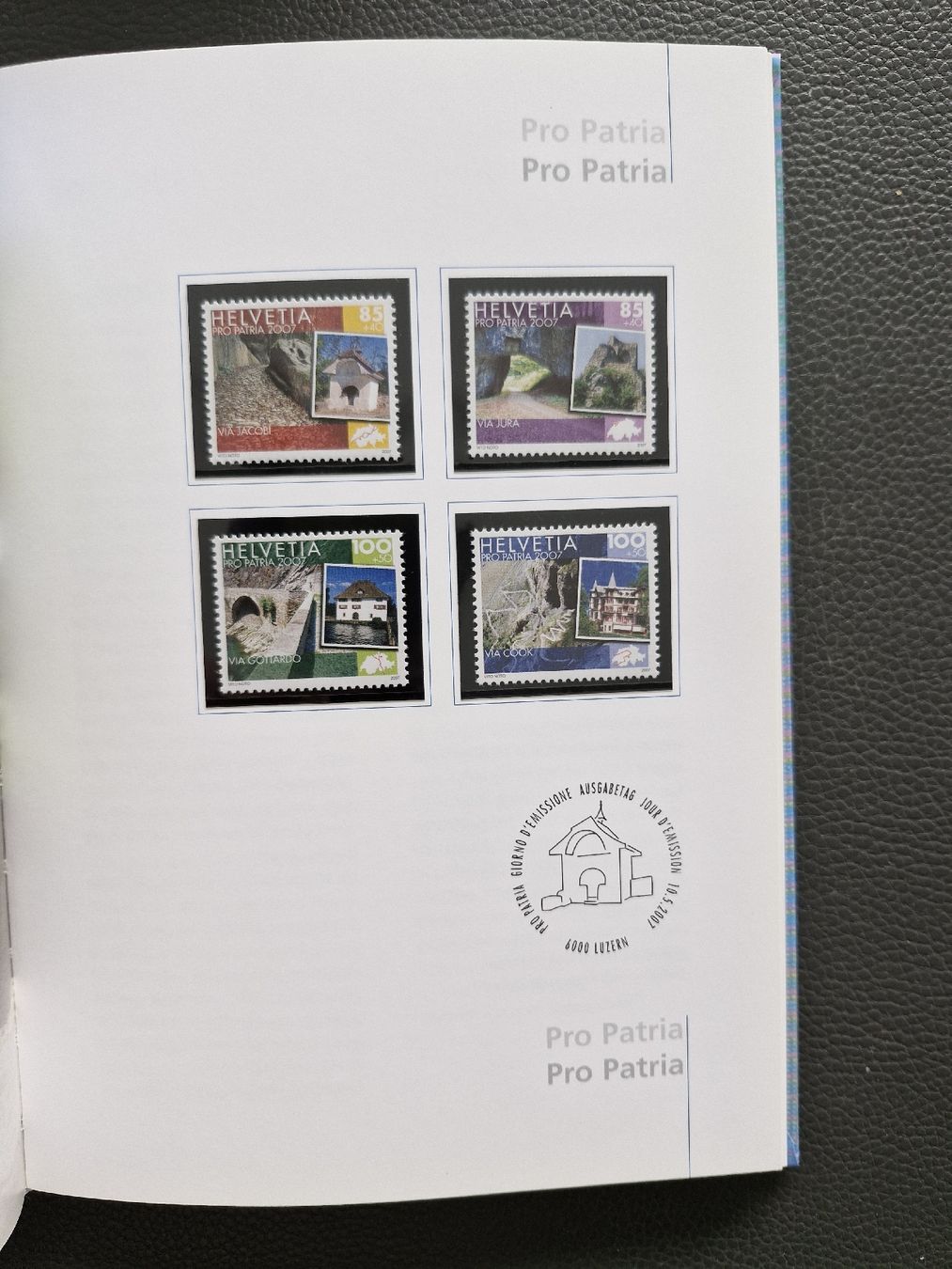 Tutti i francobolli: Schweizer Briefmarkenbuch 2007 (inkl. Federer)Top postfrisch – Nuovo (secondo la descrizione) da Frauenfeld venduto da Kasico 7