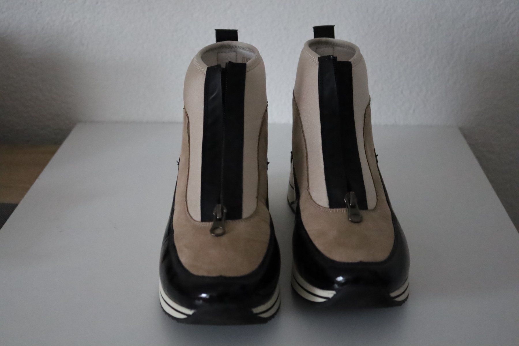 Scarpe da donna: Stiefelette von Remonte, beige / schwarz, Grösse 39 – Usato da Illnau venduto da HeRi_2019 2