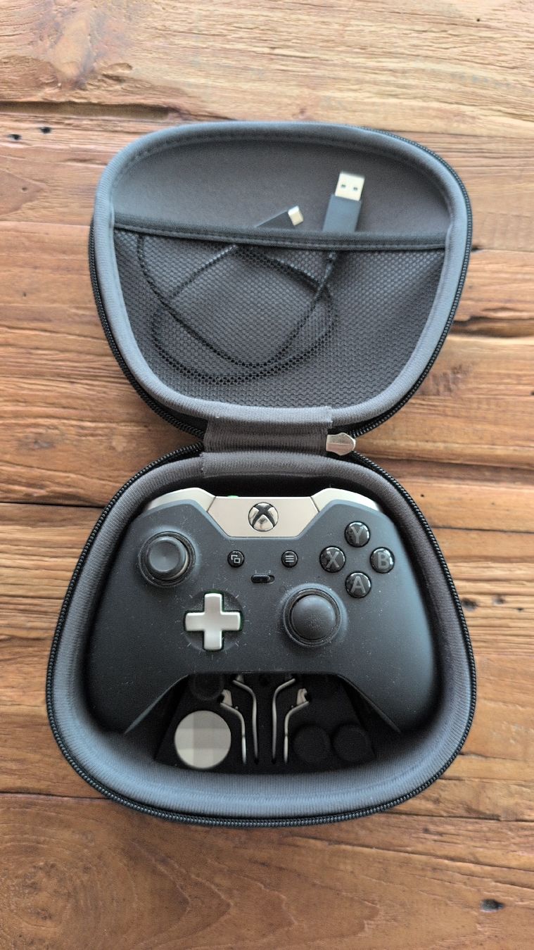 Microsoft Controller: Xbox Elite Wireless Controller Series 1 defekt – Difettoso da Dübendorf venduto da Stefan83