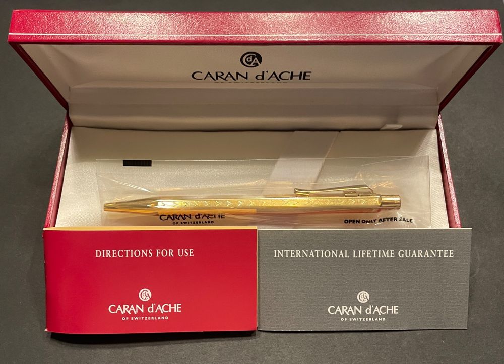 Caran d'Ache 8428.000 Tinten und Refills Goliath Patrone Schwarz, 1 Stück (1er Pack
