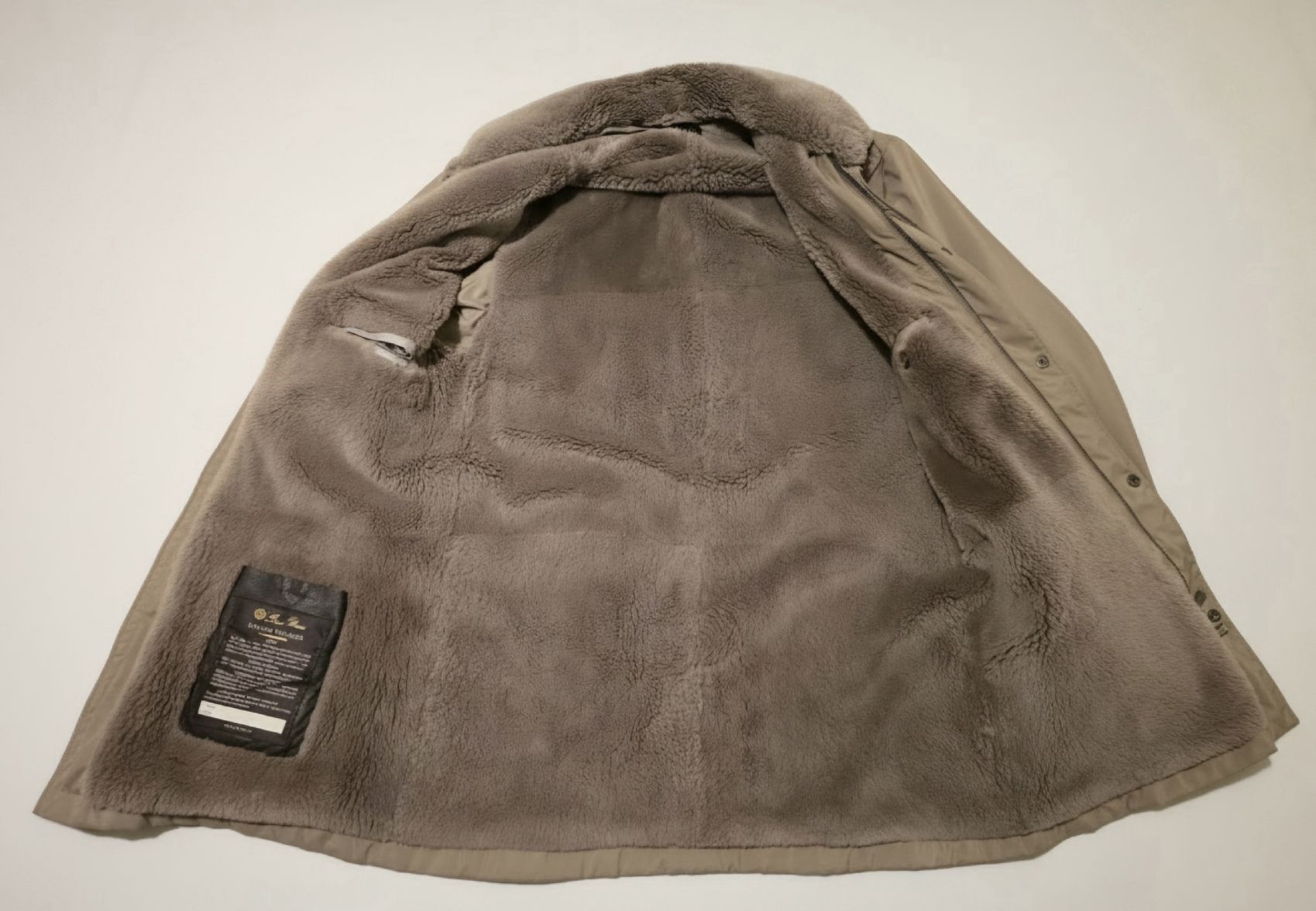 Loro Piana Giacche: Loro Piana – Usato da Genève venduto da mig_gn6b 4