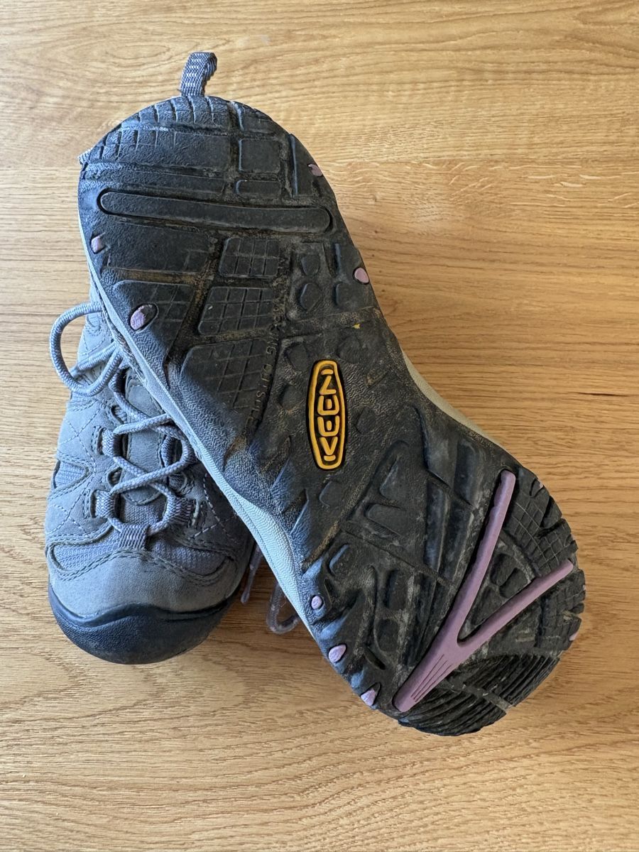 Keen Scarpe per ragazze: Keen Wanderschuhe gr 36 – Usato da Schönenberg ZH venduto da pke3 1