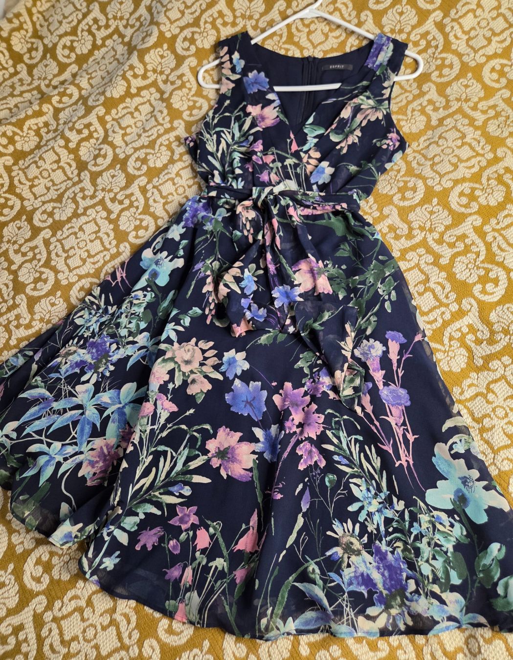 Esprit Vestiti: Esprit-Kleid – Usato da Leissigen venduto da ali_k9v8 1