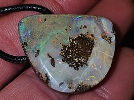Natürlicher Australischer Boulder Opal Anhänger