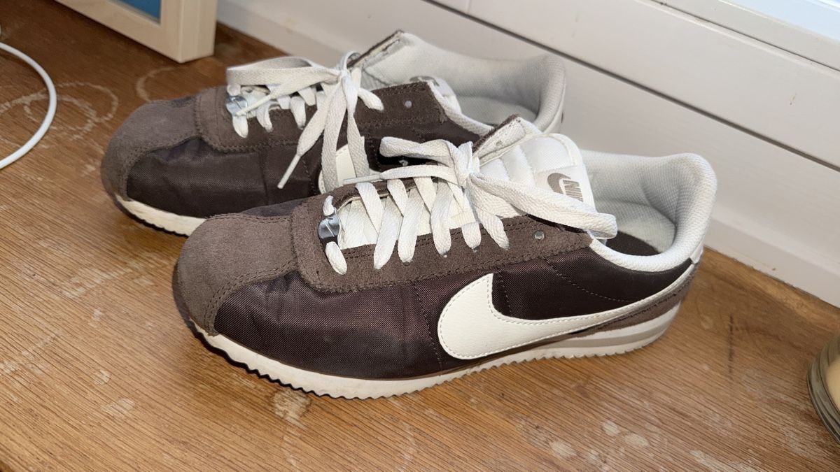 Nike Scarpe da donna: Nike Cortez Braun, Gr. 40 – Usato da Bern venduto da sshueli 2