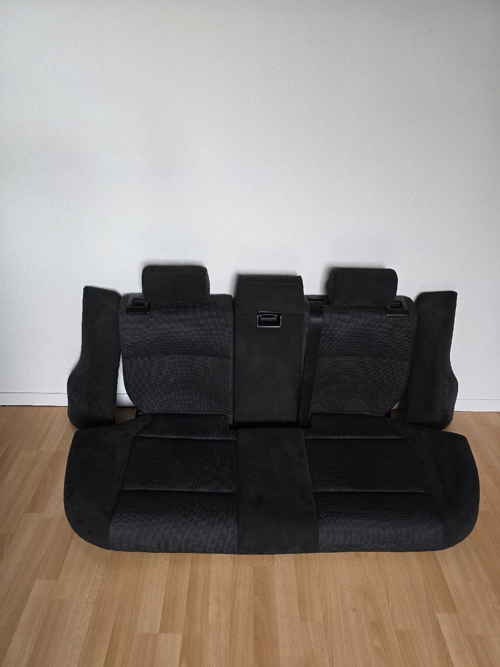 BMW Tutti pezzi di ricambio auto: Intérieur complet bmw e46 M sport touring – Usato da Froideville venduto da tra_n6rb 1