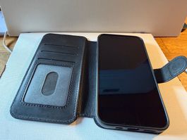 Apple iPhone 12 Pro 256 GB Graphit – 78 % Akku – mit Etui