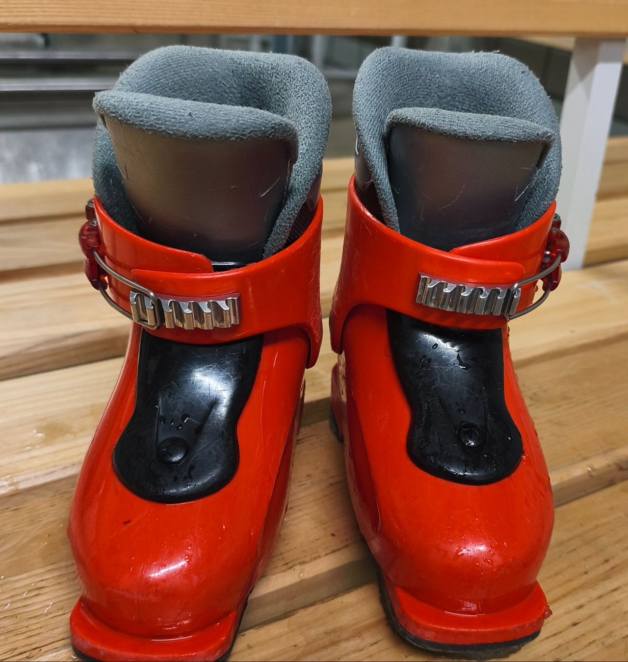 Head Scarpe per ragazzi: Kinder Skischuhe HEAD 18.5 – Usato da Steinhausen venduto da parashkevoff
