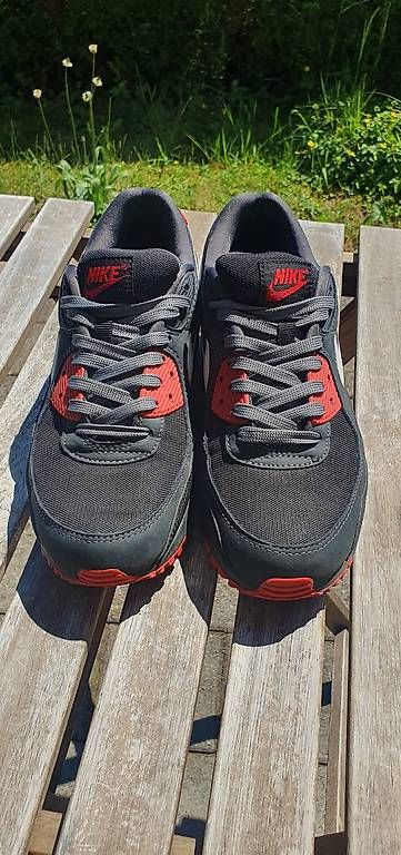 Nike Scarpe da uomo: Nike Air Max 90 schwarz/rot, Grösse 42 – Usato da Udligenswil venduto da sha_8tx2 1