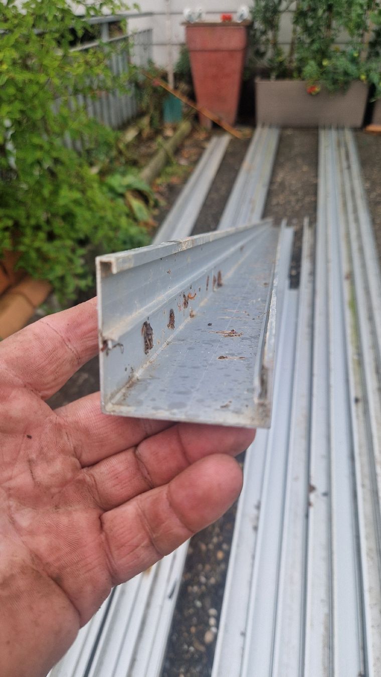 Plateaux: Fassadenplatten, Doppelstegplatten, Polycarbonatplatten – Neuf (Voir description) à Biberist par Andrert 5