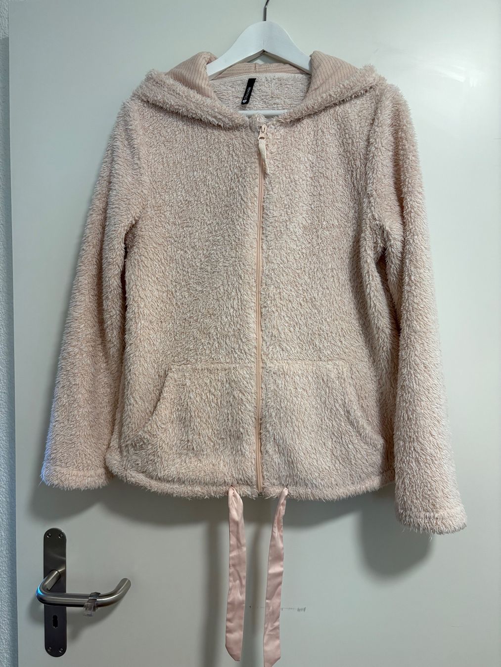 Maglioni & Felpe: Damen Pullover/ Jacke Gr. S – Usato da Embrach venduto da Bdennis
