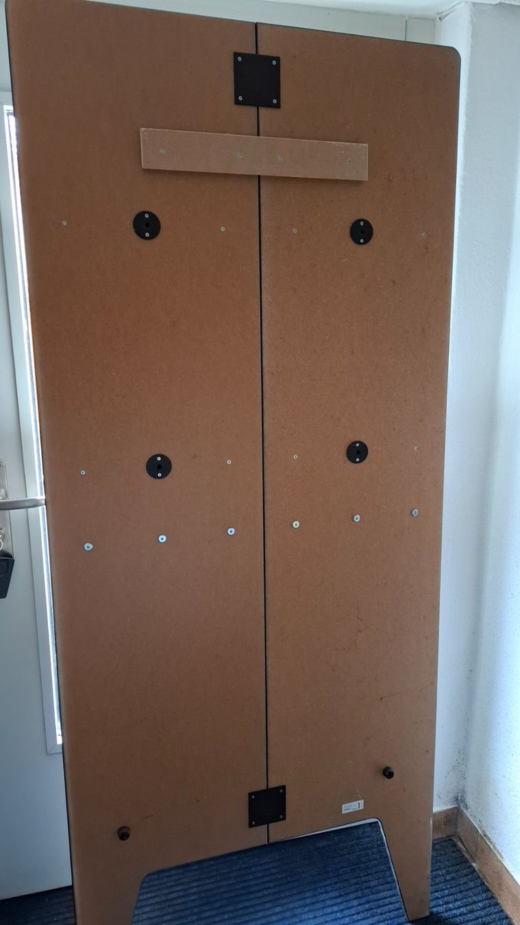 Ikea Garderobe: Tolle Jugend-Garderobe ab 1.- – Gebraucht aus Unterlunkhofen von Buetzu1 2