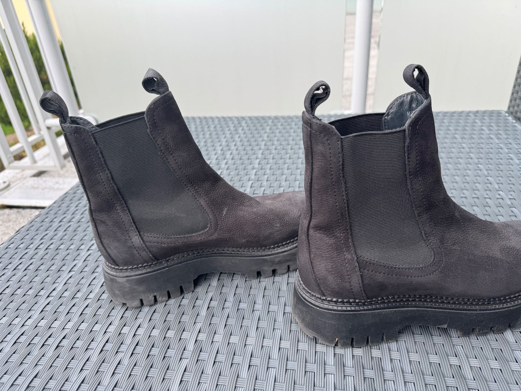 Scarpe da donna: Stiefelette, Grösse 40, schwarz, leder, – Usato da Rorschacherberg venduto da beeechen 5