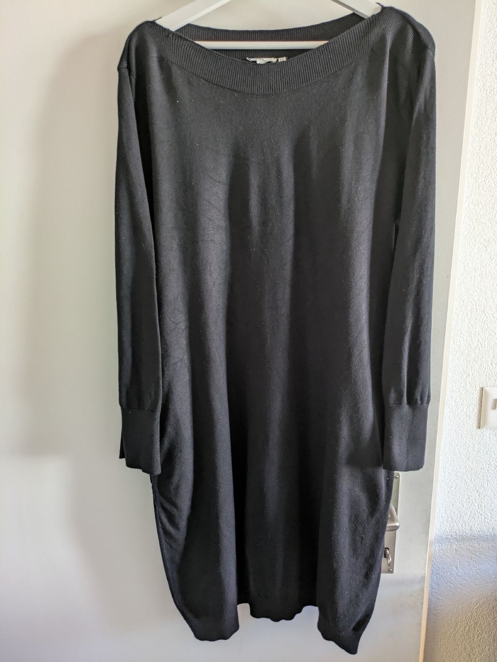 Tom Tailor Vestiti: Strickkleid schwarz Tom Tailor 44 – Usato da Burgdorf venduto da Mikewalther