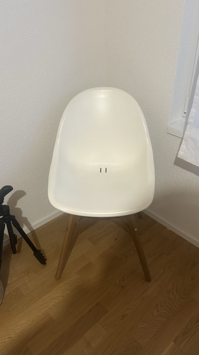 Sedie: 2 chaises salle à manger blanches  – Usato da lausanne venduto da ZOLAY