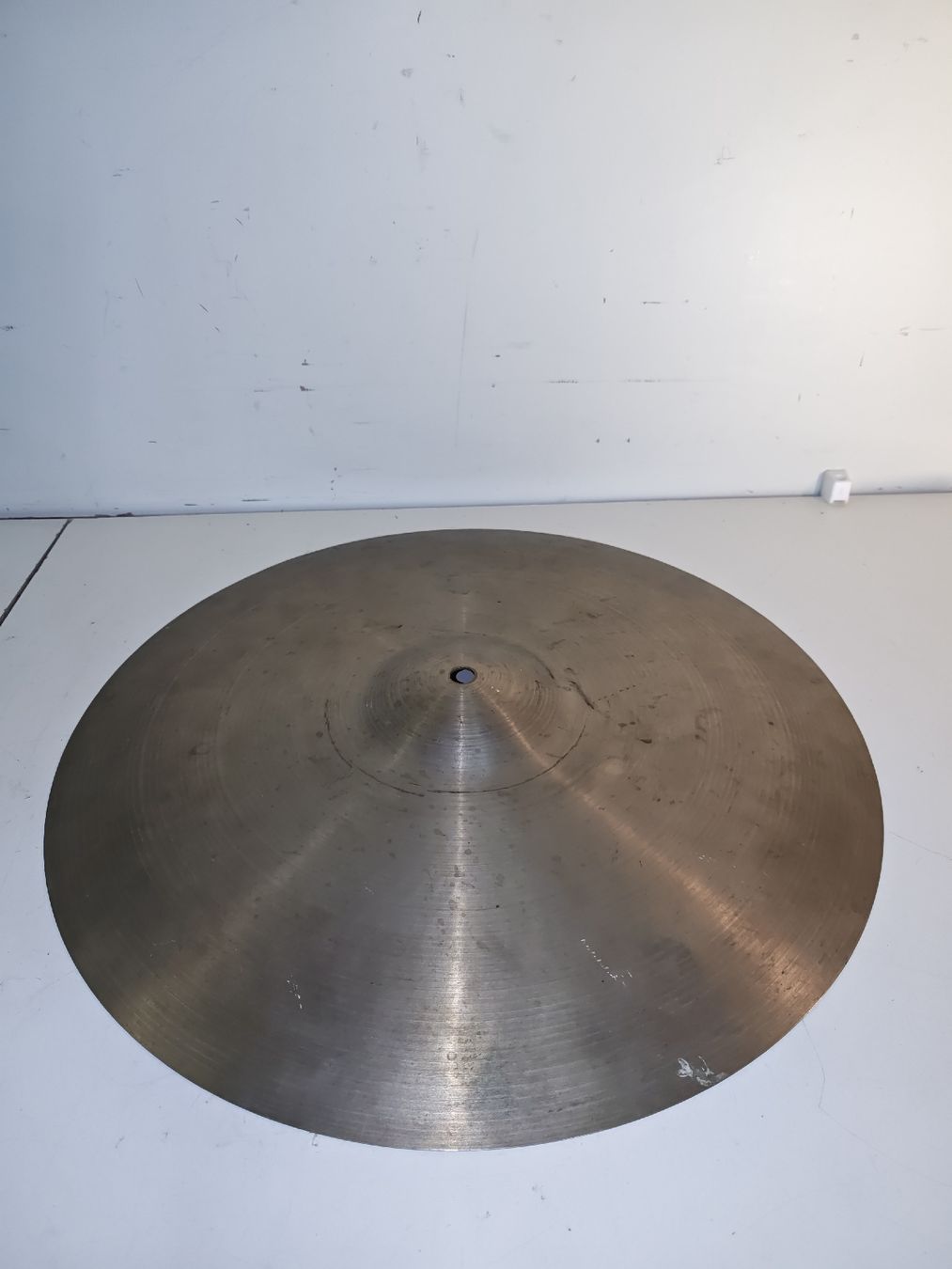 Strumenti musicali: Becken, Durchmesser 41cm, Devo (nov646) – Difettoso da Künten venduto da Schnaepplihuus 7