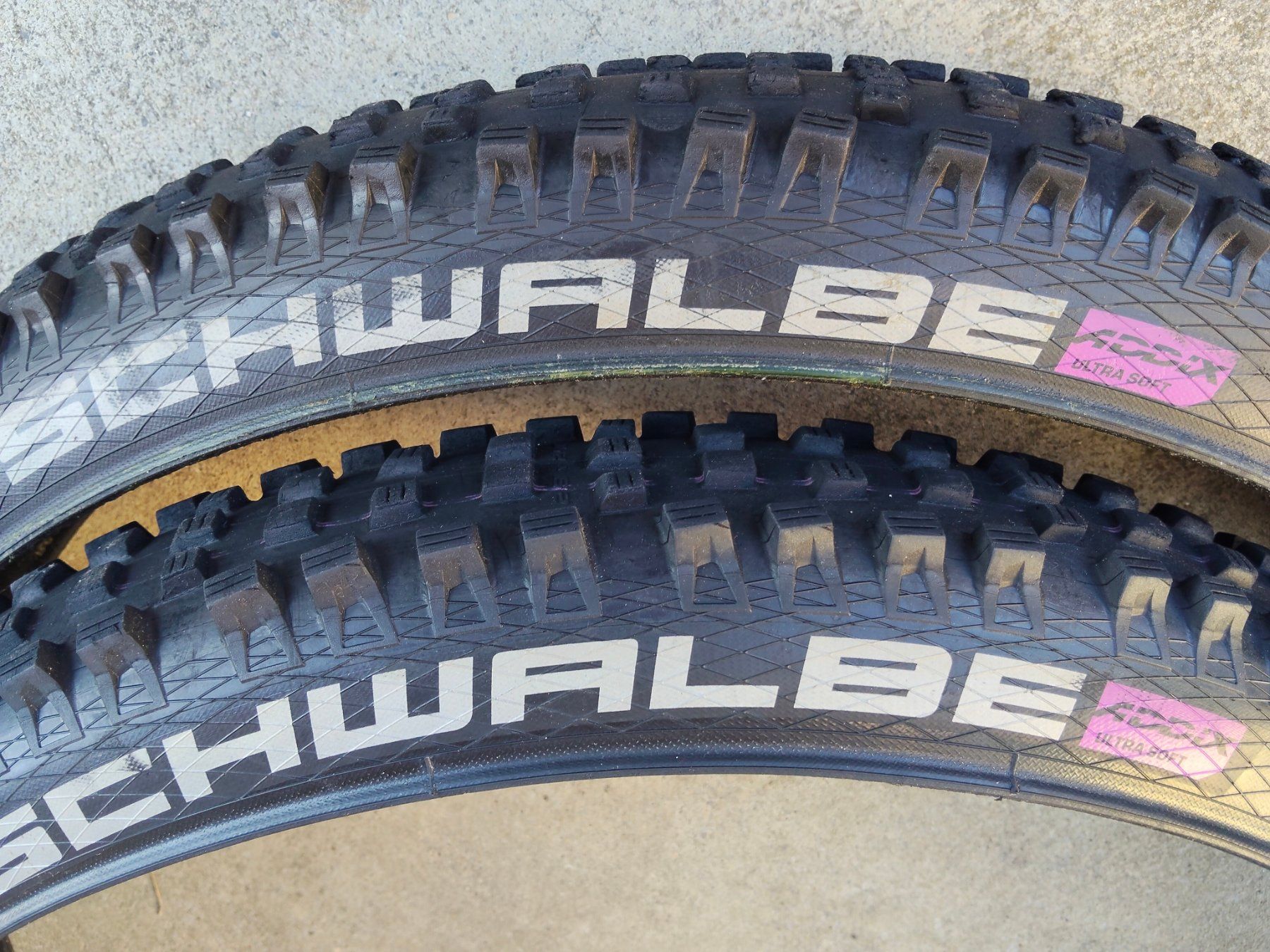 Ersatzteile: 2 x Schwalbe "Macic Mary" 29x2.40 – Gebraucht aus Trimbach von Robigutri 1