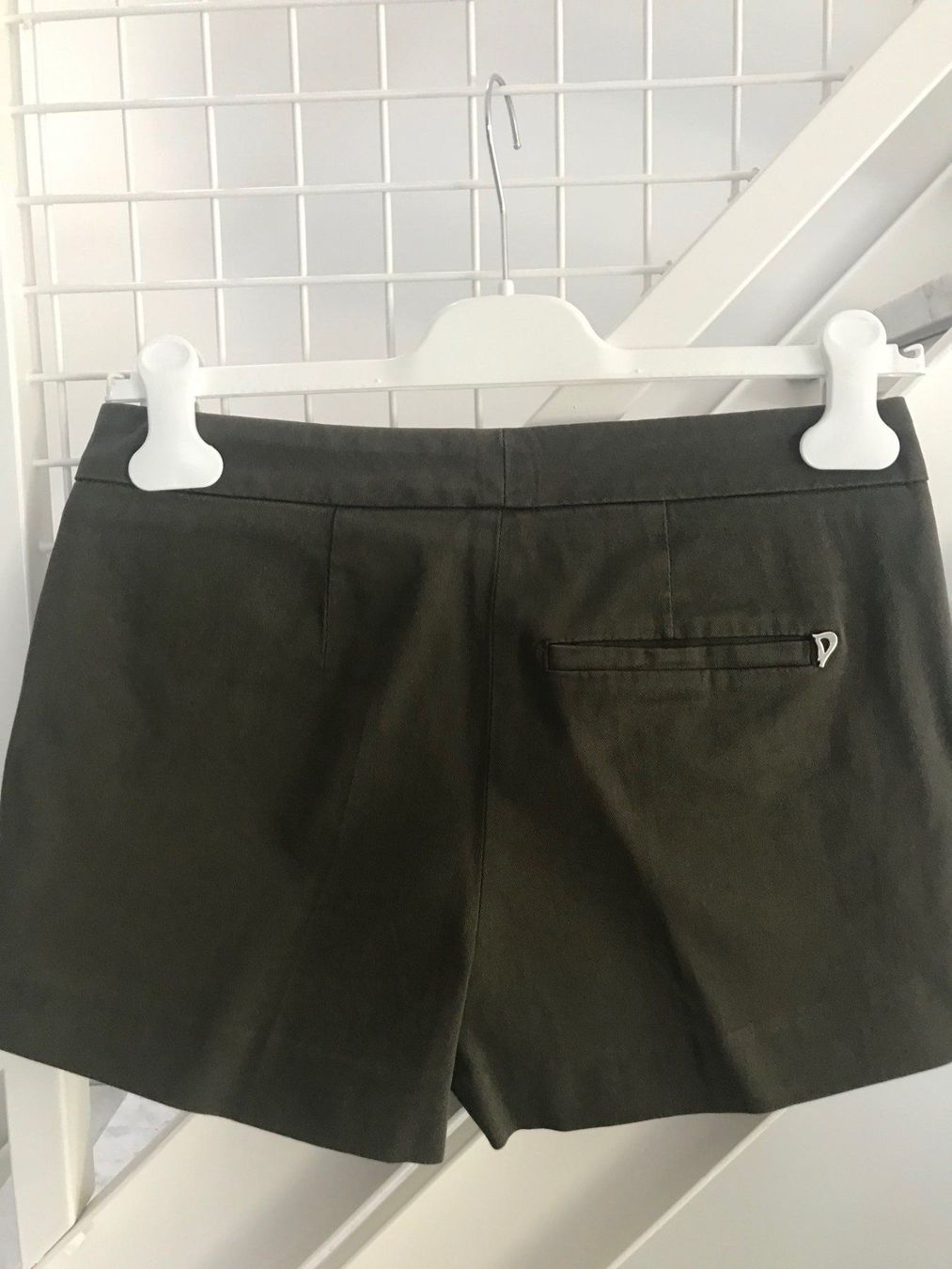 Dondup Pantaloni: Dondup Shorts, grün, GR. IT 40 – Usato da Kilchberg venduto da boudoir076 4