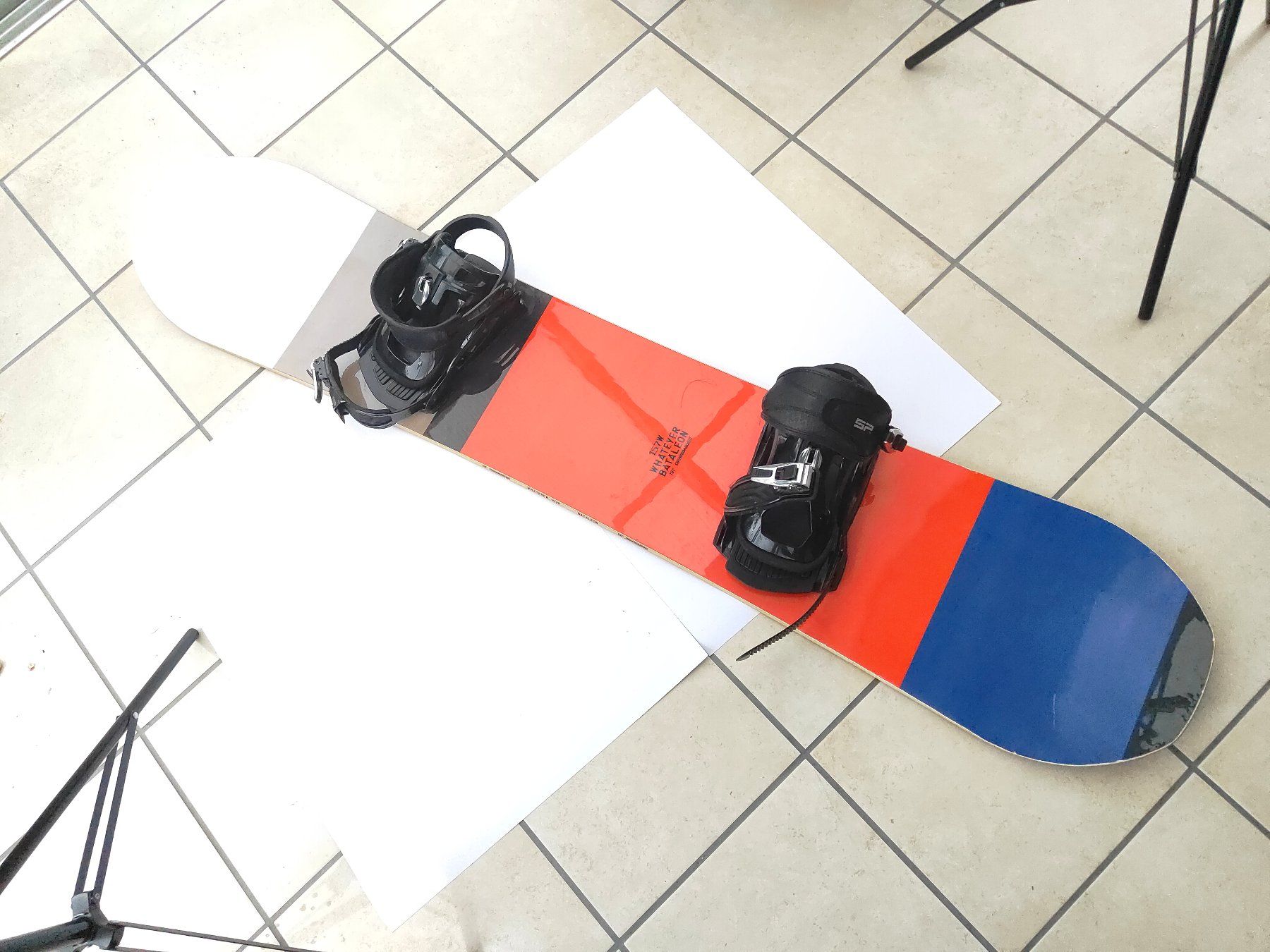 Bataleon Board: Bataleon Snowboard Whatever 157W TBT inkl. Bindung – Usato da Zürich venduto da mobilix 1