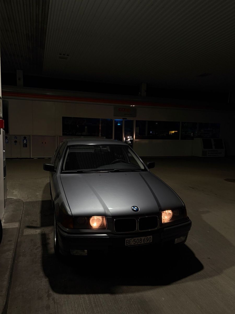 BMW Autos: Bmw 318i limousine – Gebraucht aus Heimberg von lea_p59h
