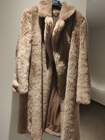 Modische Māntel