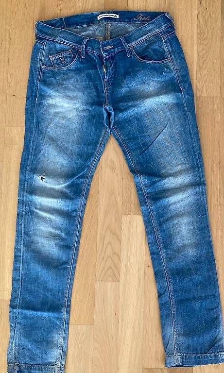 Jeans: Fornarina Jeans Gr. 31 – Gebraucht aus Neuenhof von fiore011