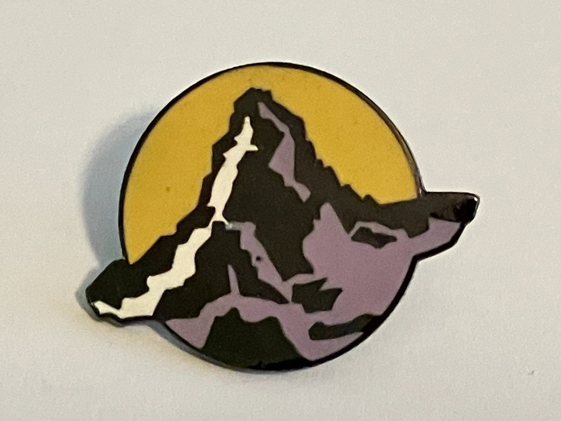 Plaketten & Abzeichen: 1 Pin Matterhorn – Gebraucht aus Basel von djwwpp