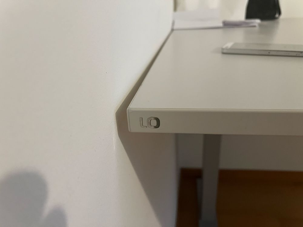 Scrivanie: LO Ergo Schreibtisch, höhenverstellbar, neuwertig – Usato da Erlenbach ZH venduto da d.sigrist101 1