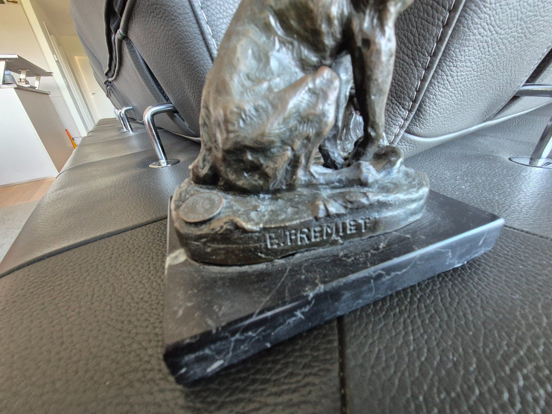 Sculture & Statue: Sculpture en bronze signée E. FREMIET – Usato da Genève venduto da Talhinho 2