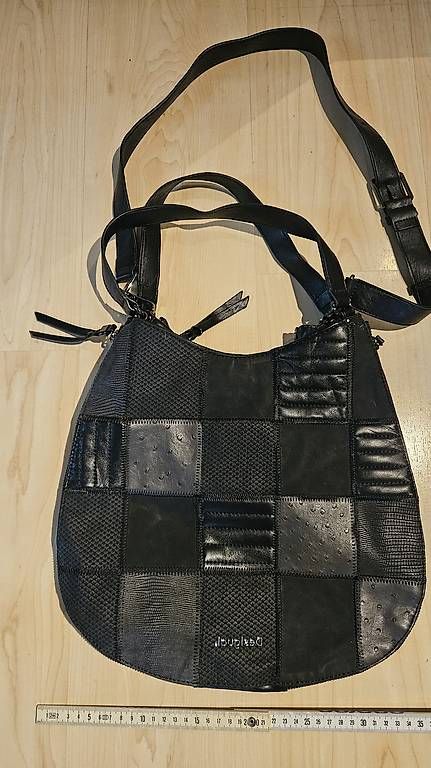 Desigual Borse da donna: Desigual-Tasche – Nuovo (secondo la descrizione) da Moosseedorf venduto da irenemamo
