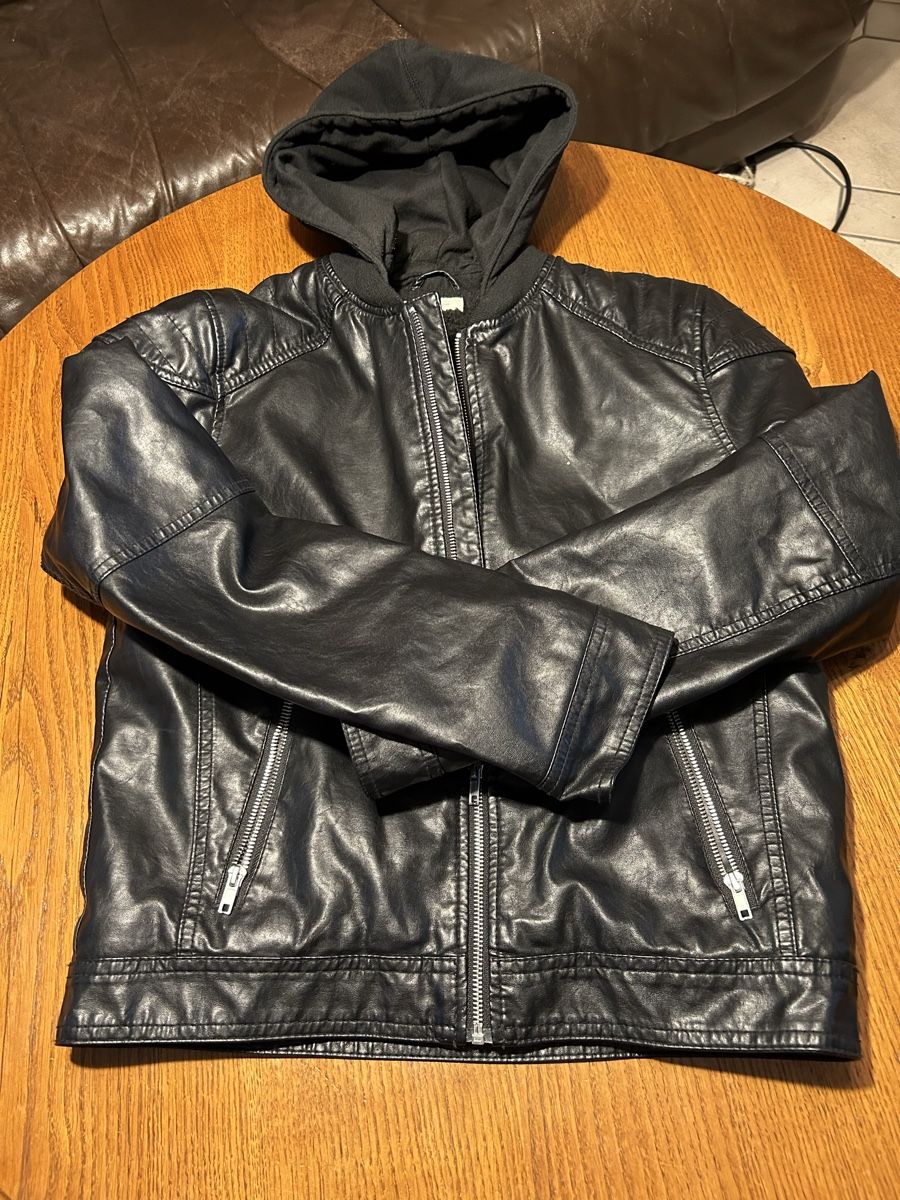 Jacken & Mäntel: Veste garçon – Gebraucht aus Montsevelier von Batson