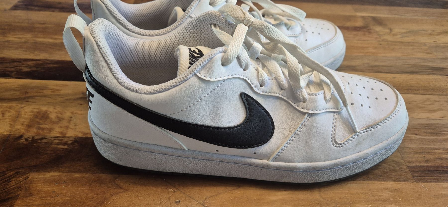 Nike Schuhe für Jungen: Nike Schuh – Gebraucht aus Wuppenau von Suenneli10 2
