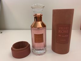 Lattafa ' Velvet Rose' Eau de Parfum 100ml