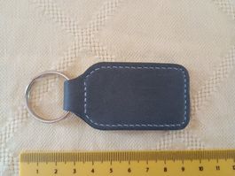 Schlüsselanhänger grau, Leder, ca. 9 cm