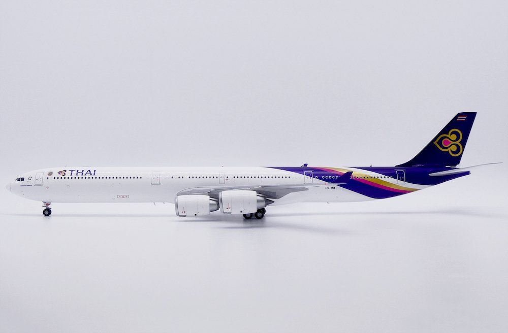 Airbus Kit di modellismo & Modellini statici: A340-600 THAI Airways – Nuovo e nell'imballaggio originale da Morges venduto da iljamuromez