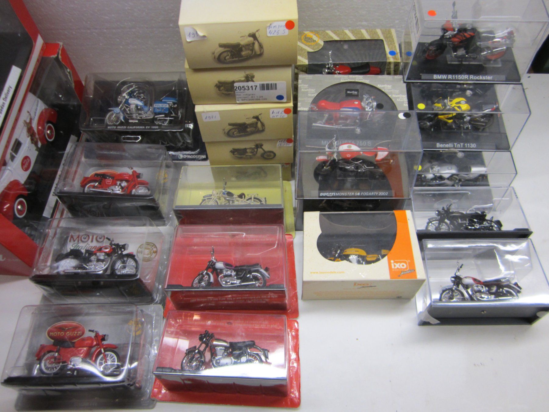 Kit di modellismo & Modellini statici: Motos 1/24 – Nuovo e nell'imballaggio originale da Gland venduto da renomodel 3