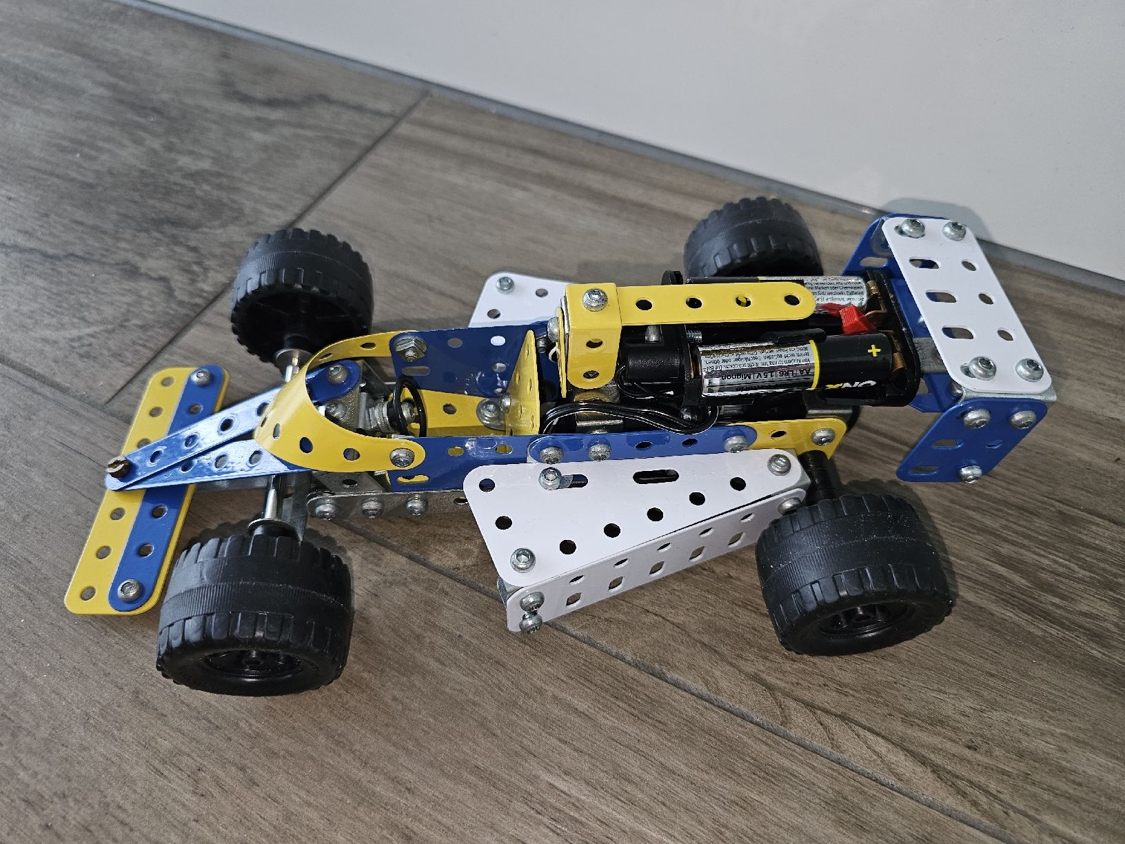 Meccano Kit di costruzioni: Metalbauauto Meccano 4630 mit Motor – Usato da Neukirch (Egnach) venduto da Bonita6 1