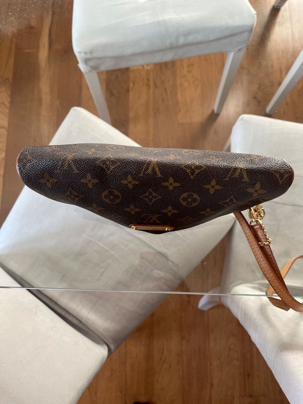 Louis Vuitton Autres vêtements & accessoires: Borsetta Louis Vuitton – D'occasion à Lugano par NadirMarket 5