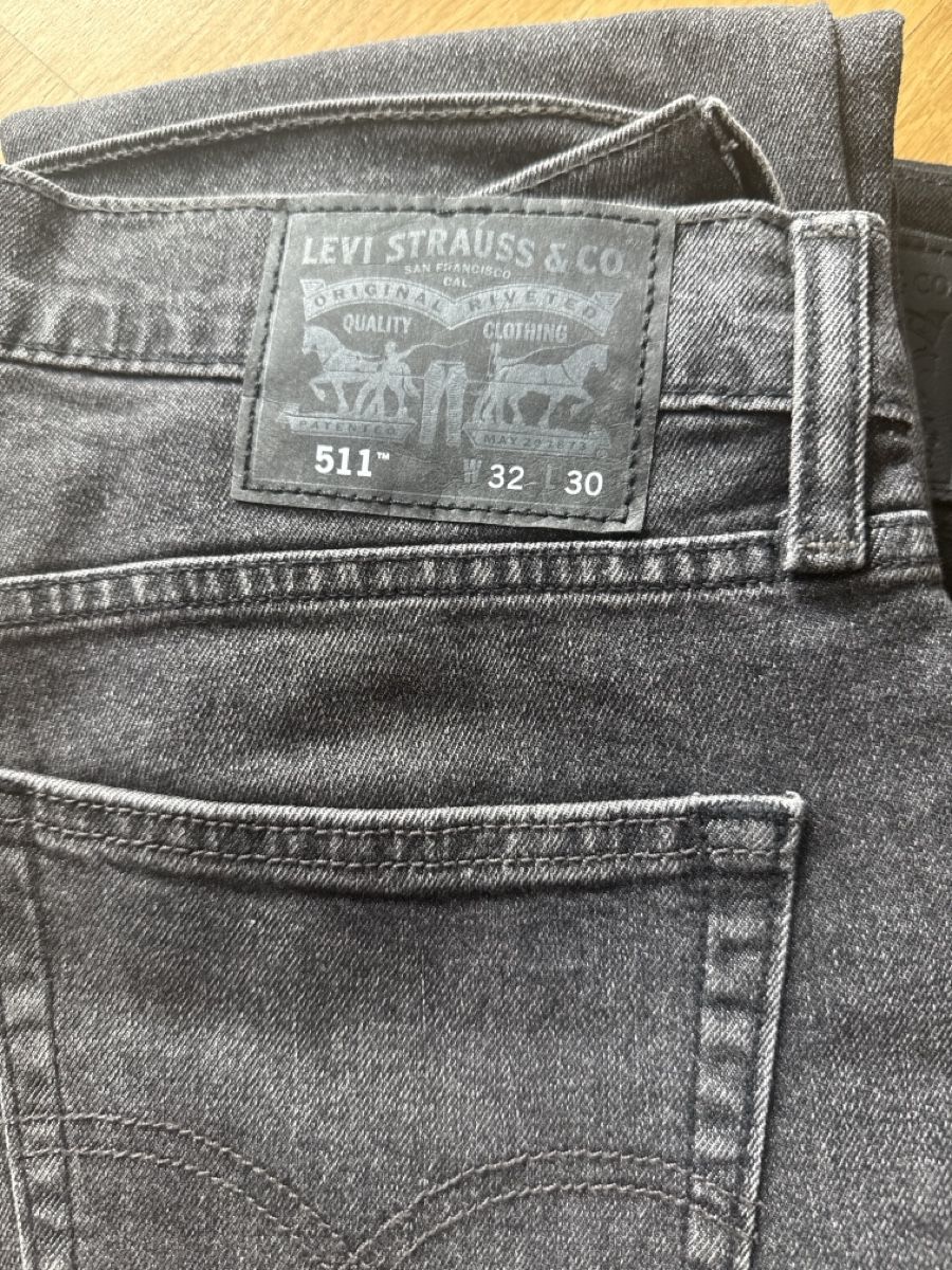 Levi's Jeans: 3x Levi's 511 Jeans W32 L32 – Nuovo (secondo la descrizione) da Baden venduto da ..Nina.. 1