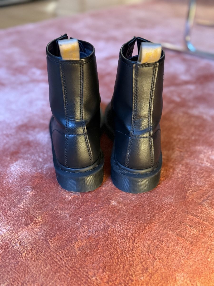 Scarpe da uomo: Dr. Martens 1460 Bex Mono Gr. 38 – Usato da Zürich venduto da camilot 2